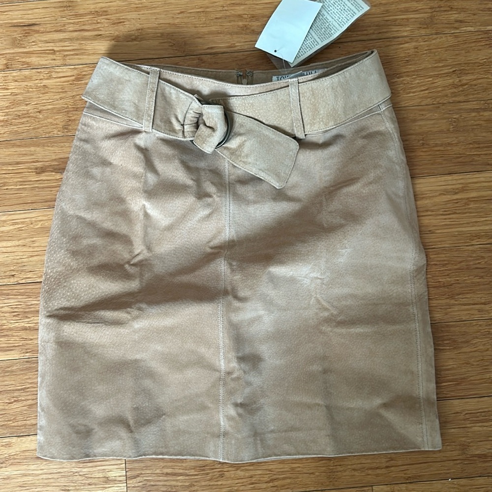 Brand new Tower Hill Sport Genuine Leather Skirt Size 6